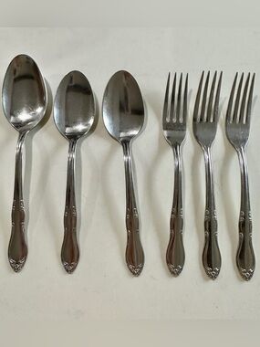 Silver Rose Pattern Simeon L & George H Roberts Flatware Replacements Oneida